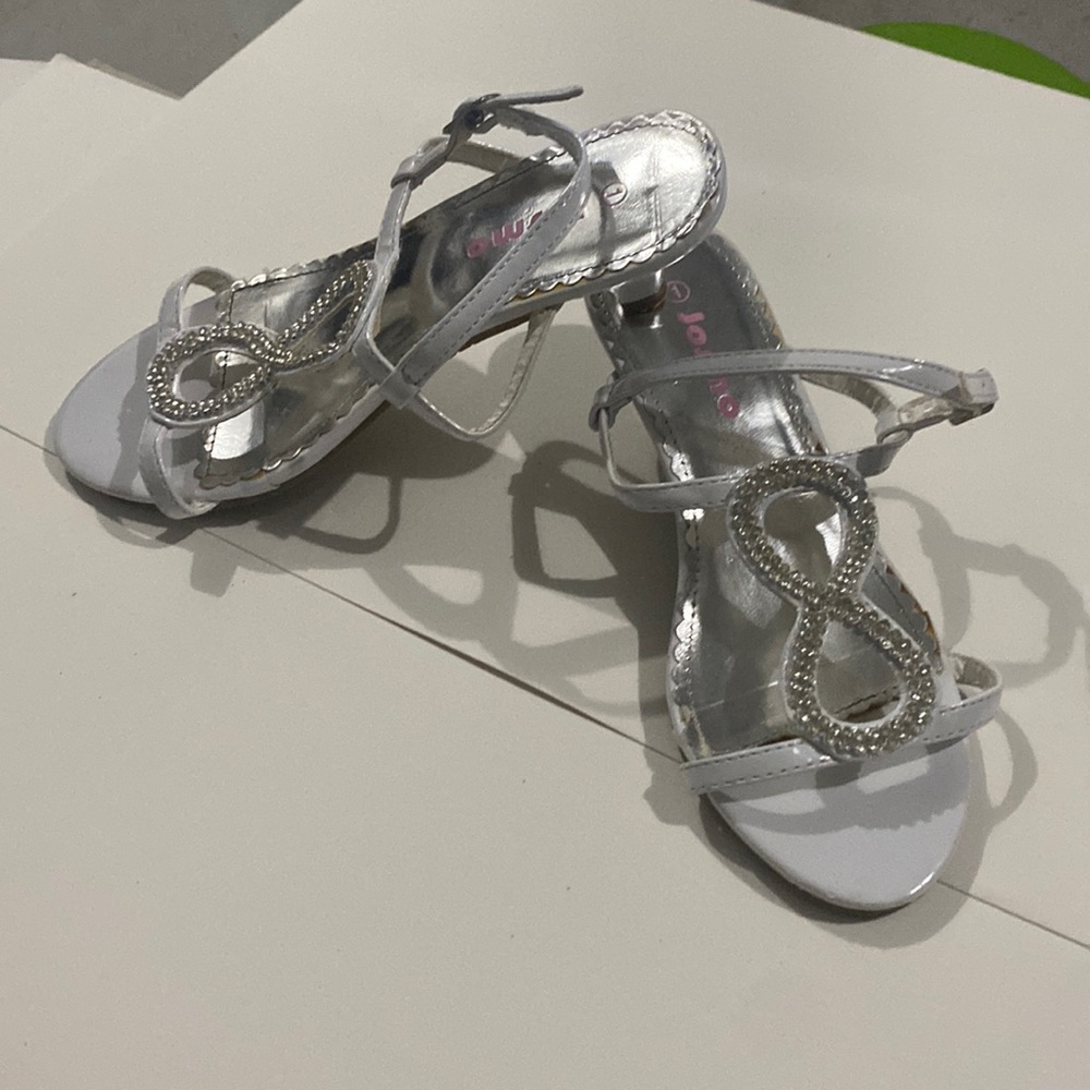 Sandals - Picture 3 of 5